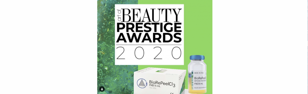 žltý peeling  Peelayery Timecode sú kráľmi medzi peelingy. Procedúra zameraná na riešenie kožných problémov pri vekových zmenách kože, pri akné a post-akné a pri hyperpigmentáciu. Výrazne zlepšuje mastnú kožu. Indikácie pre prevedenie peelingu: stredná al
