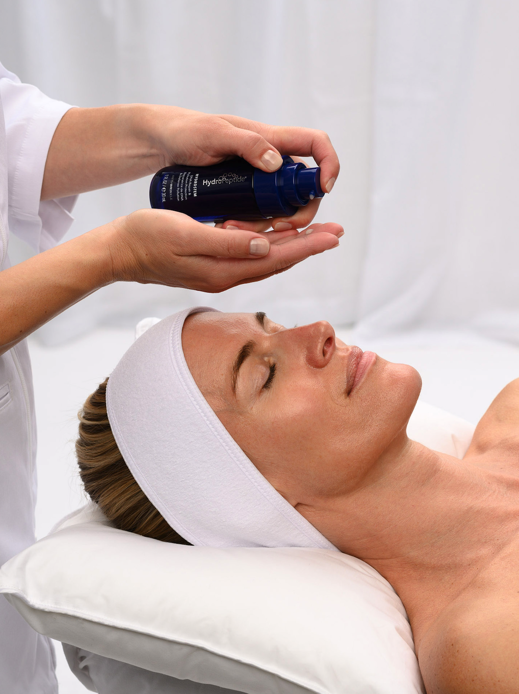 HYDROPEPTIDE HYDROSTEM SERUM 
 ráncok elleni arczsérum PhytoCellTec™ Anti Age fiatalító, boosting peptid szérummal, amelynek hatékonysága akár a DNS szintű sejtszintig terjed. Hydropeptide