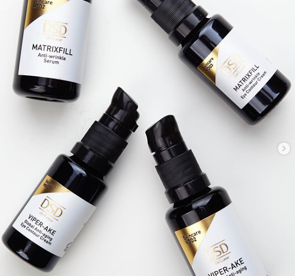 DSD DE LUXE MATRIXFILL ANTI-WRINKLE EYE CONTOUR CREAM 
Szemkörnyékápoló krém EXP 12/26 30% kedvezmény