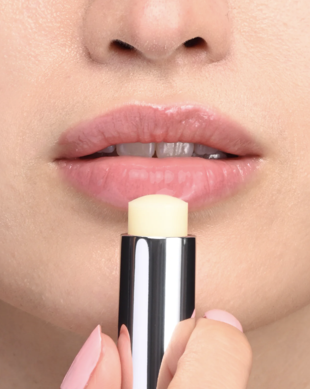 SKIN MINUTE LIP BALM SKISS MINUTE 
E-vitaminnal dúsított ajakbalzsam<br>Csillogó és bársonyos ajakbalzsam