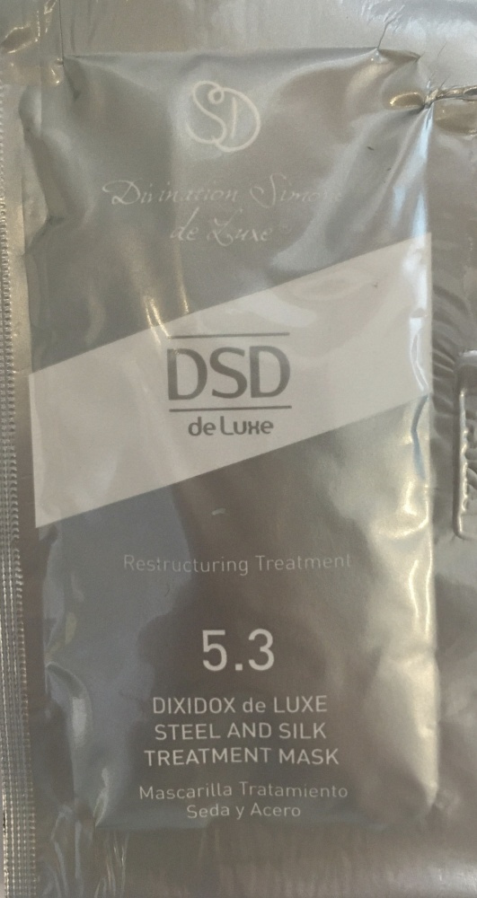 SAMPLE DSD STEEL AND SILK TREATMENT MASK 5.3