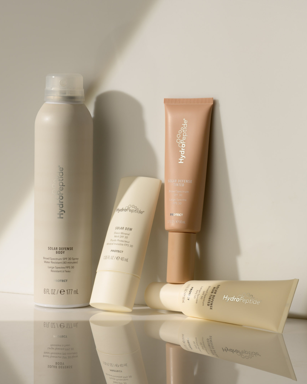 HYDROPEPTIDE SOLAR DEW 
Védő napozókrém SPF 30 védelemmel.