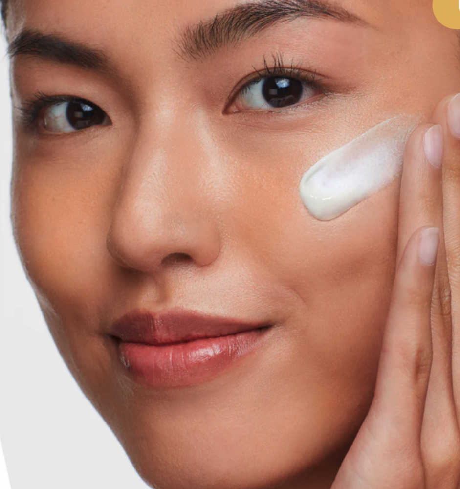 Darček Cestovné balenie - Ochranný krém na opaľovanie  Travel Hydropeptide Solar Dew SPF 30 Mineral Serum  10 ml.