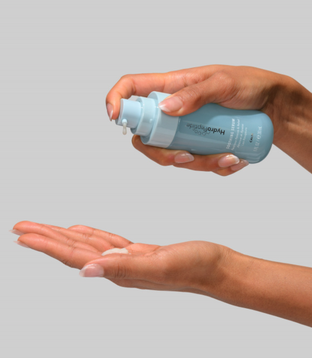 HYDROPEPTIDE SOOTHING SERUM 
Bőrnyugtató szérum érzékeny bőrre és rosaceára, növényi őssejtekkel és hialuronsavval. Hatása egészen a DNS sejtszintjéig érvényesül.<br>EXP 08/26 Kedvezmény 20%