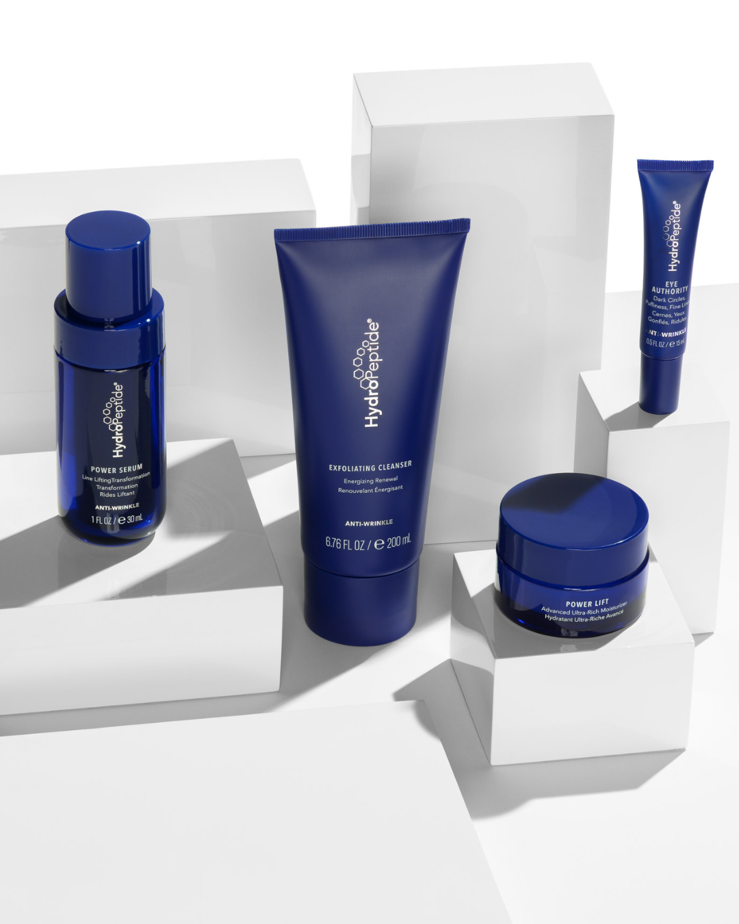 HYDROPEPTIDE EXFOLIATING CLEANSER 
Finom hámlasztó hatású arctisztító tej, amely hámlasztó savakat és peptideket tartalmaz. Az öregedésgátló hatások ötvözik a gyengéd hámlasztást a kollagéntermelést támogató peptidekkel, ragyogóvá teszik a bőrt és s