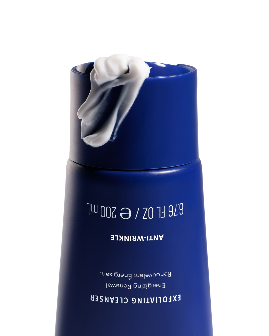 HYDROPEPTIDE EXFOLIATING CLEANSER 
Finom hámlasztó hatású arctisztító tej, amely hámlasztó savakat és peptideket tartalmaz. Az öregedésgátló hatások ötvözik a gyengéd hámlasztást a kollagéntermelést támogató peptidekkel, ragyogóvá teszik a bőrt és s