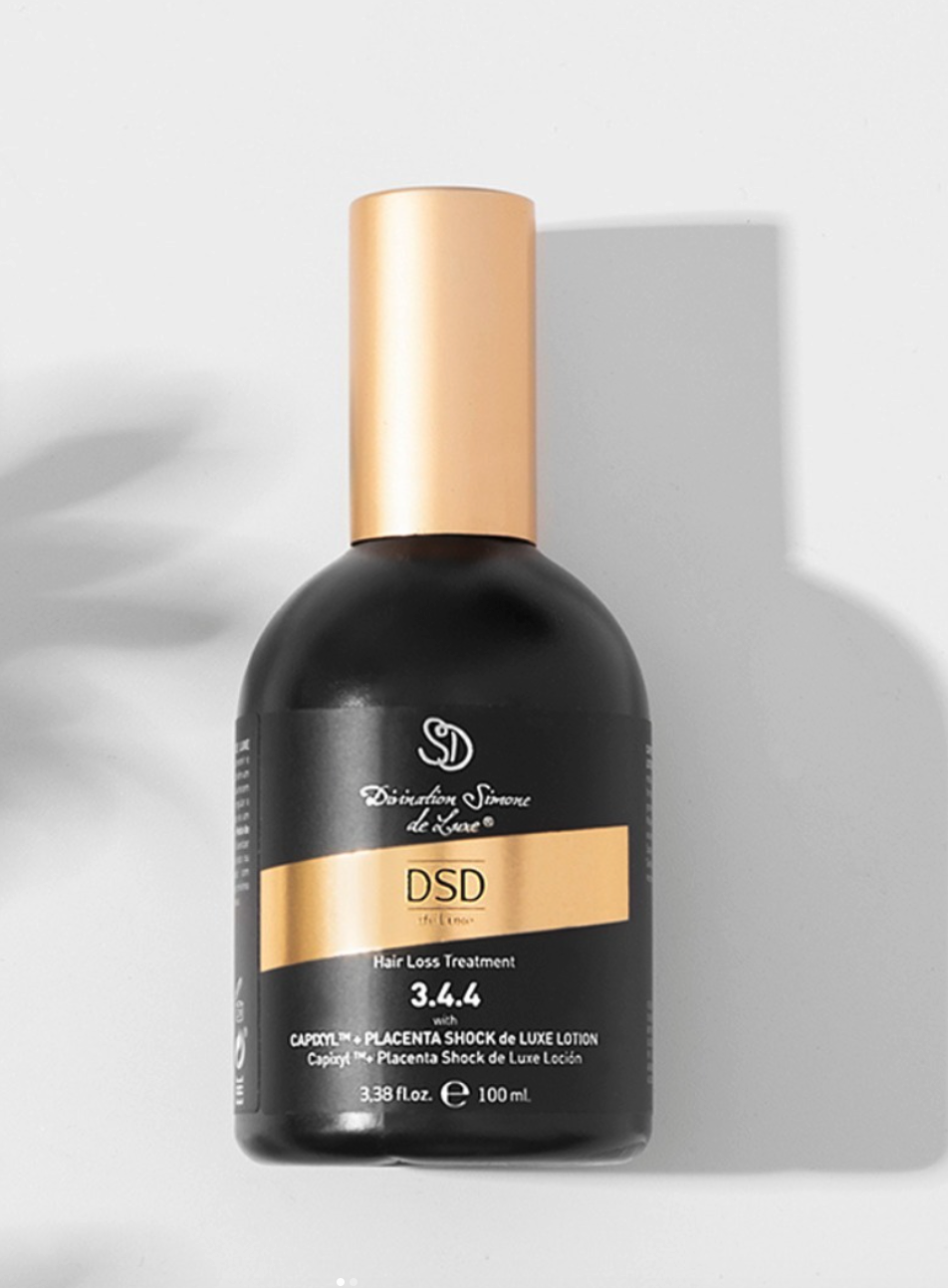 DSD SIMONE DE LUXE CAPIXIL+PLACENTA SHOCK 
3.4.4 Hajhullást megállító tápláló balzsam 100 ml. A Capixyl ™ egy komplex, mely tetrapeptidből és réti here kivonatból áll ( szabadalom száma WO 2005/009456 - US7057719). A réti herében található fő