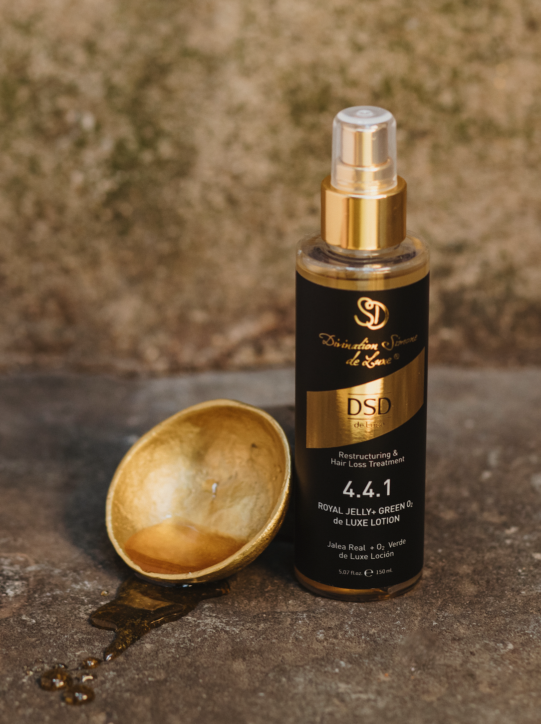 DSD SIMONE DE LUXE ROYAL JELLY + GREEN O2 LOTION 
4.4.1 Méhpempő és zöld oxigén. A zöld oxigén reguláló peptidek keveréke, amely stimulálja a keratinocitok és fibroblasztok akivitását és növeli a sejtek oxigénfogyasztását. A keratin és betain magas 