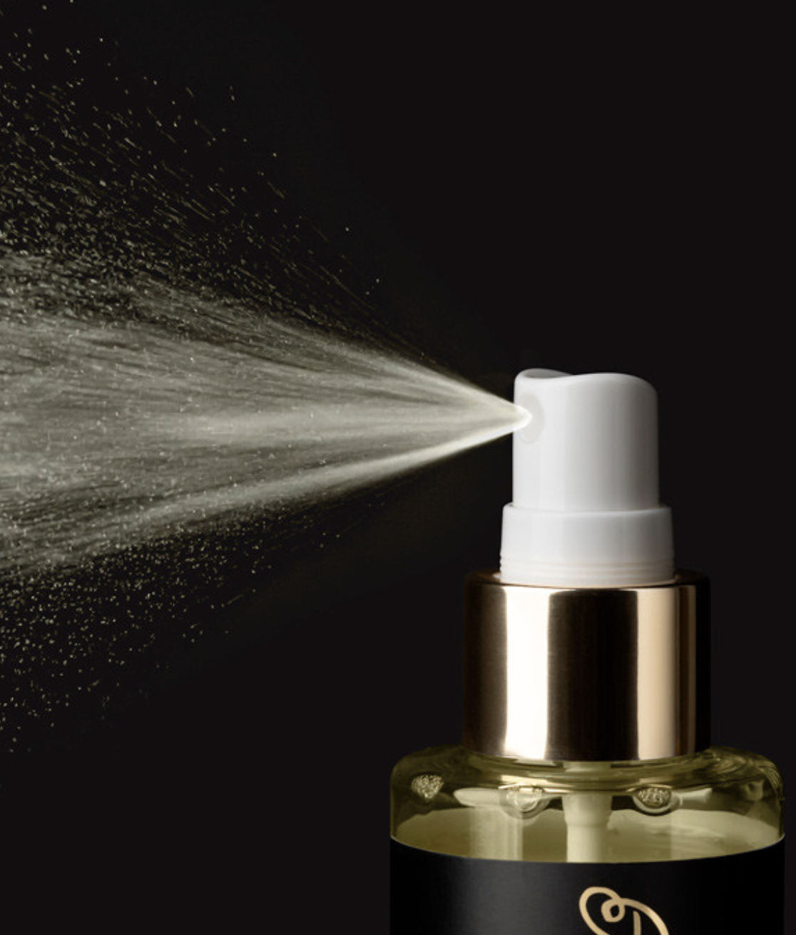 DSD SIMONE DE LUXE ROYAL JELLY + GREEN O2 LOTION 
4.4.1 Erősítő spray királyi méhvéllel a szép hajért. Fényességet, erősséget és térfogatot ad a hajnak.