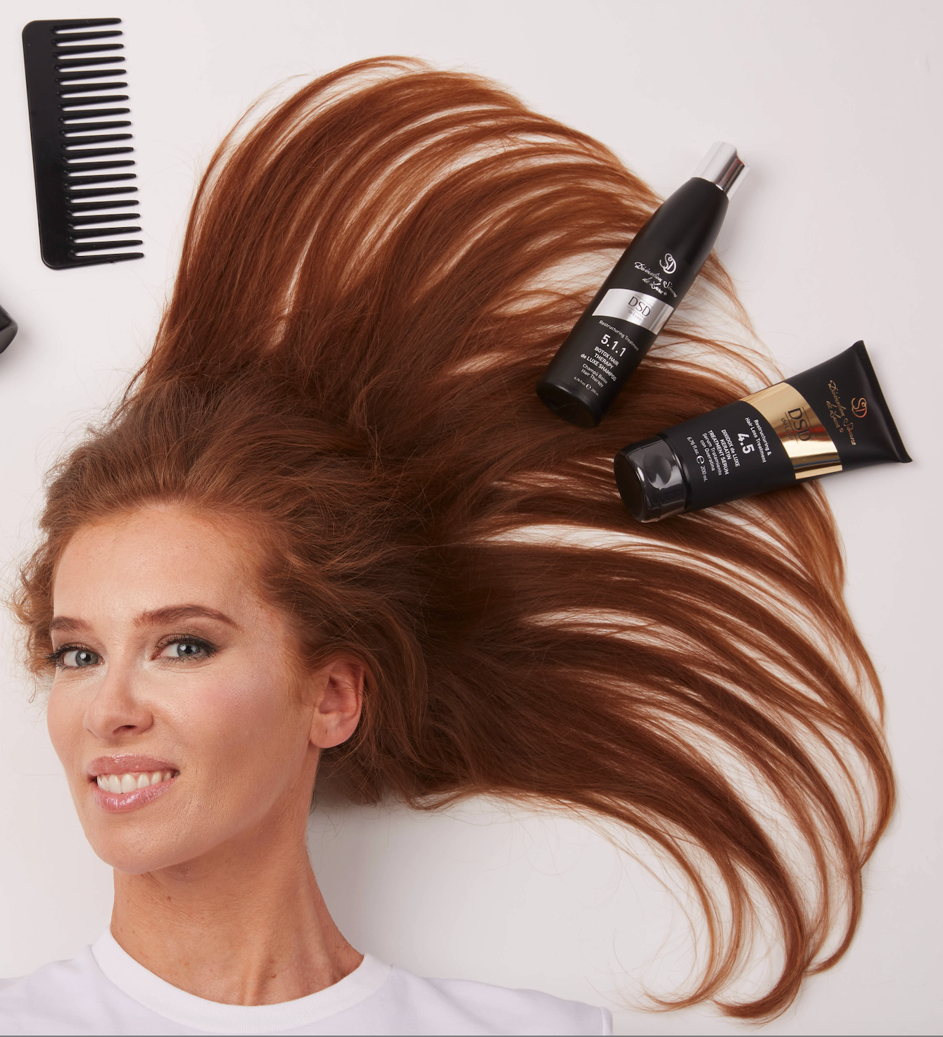DSD SIMONE DE LUXE KERATIN TREATMENT SERUM 
4.5 Regeneráló, keratin tartalmú szérum, összegabalyodot hajra. Magas koncentrációban tartalmaz zöldtea kivonatot, és ezáltal stimulálja a hajhagyma sejteinek aktivitását. A szója izoflavinok és a vitamin-