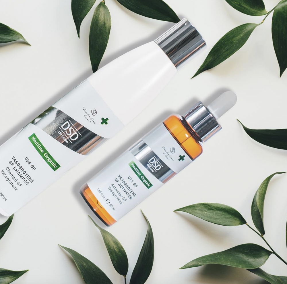 DSD SIMONE DE LUXE GF VASOGROTENE GF SHAMPOO GROWN FACTORS 
008 Természetes sampon a haj növekedéséhez növekedési faktorokkal, szulfátok és parabének nélkül.