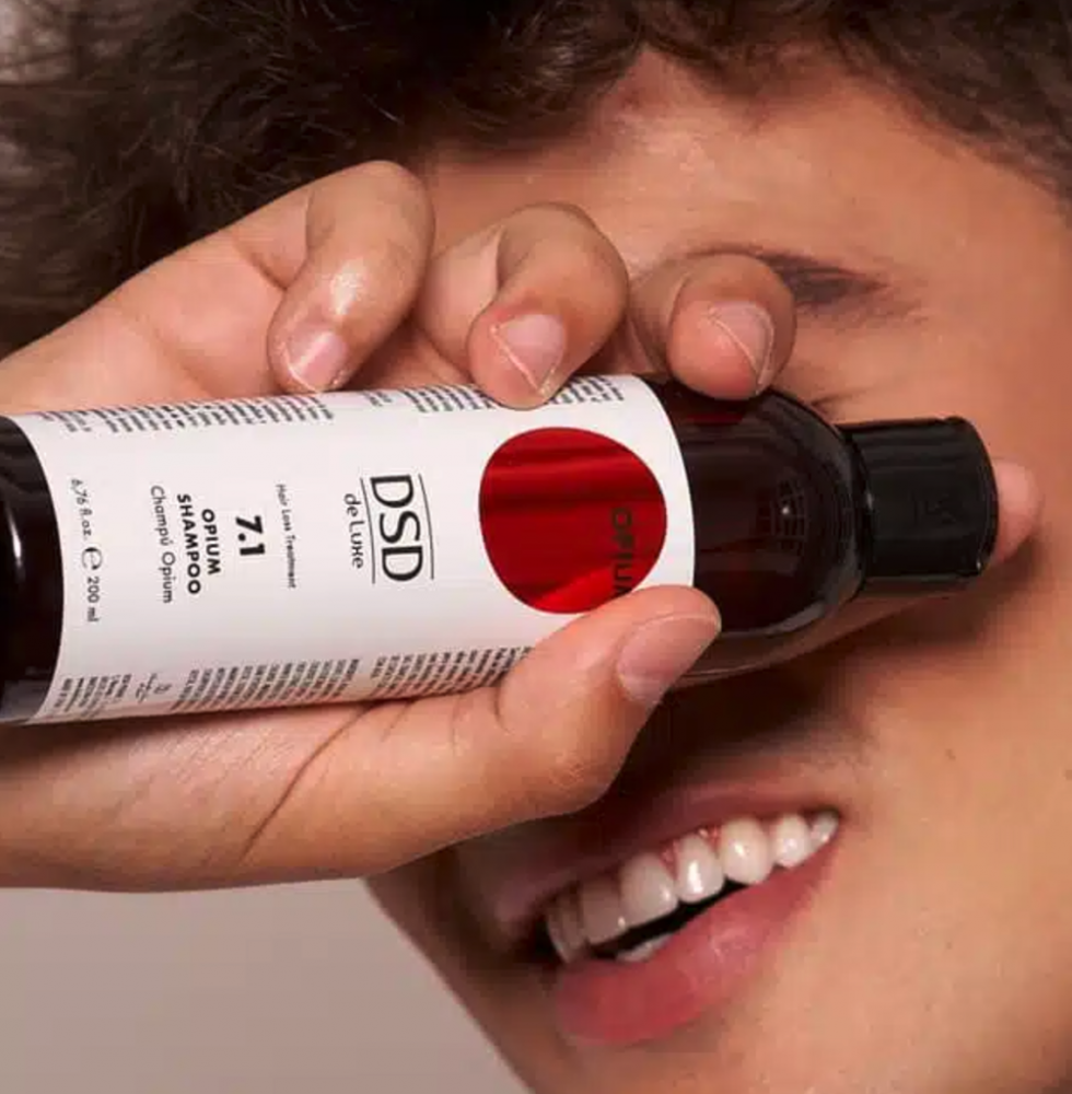 DSD SIMONE DE LUXE OPIUM SHAMPOO 
7.1 Hajnövekedést stimuláló sampon.